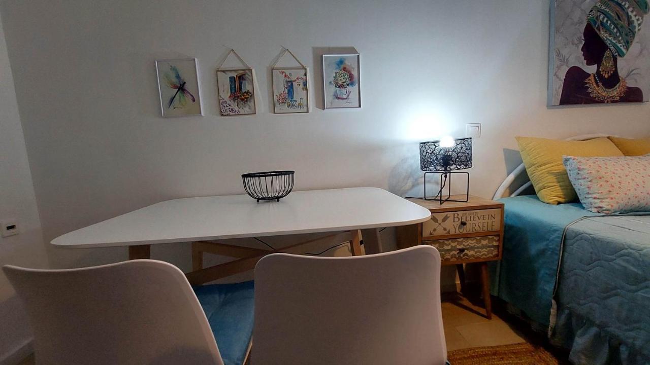 Nias Studio Appartement Perama  Buitenkant foto